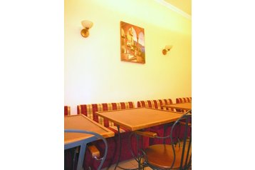 Hungrie Privát Siófok, Extérieur